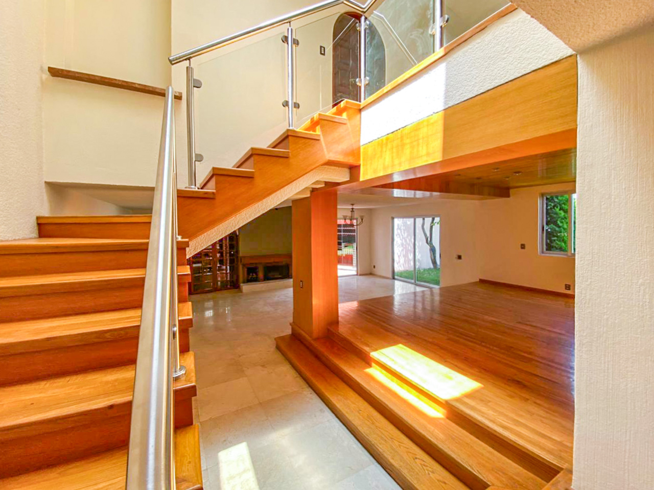 Comedor-escaleras